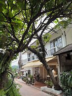 Samailaos Residence