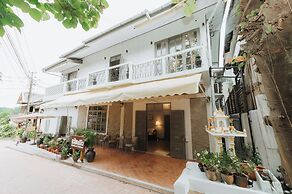 Samailaos Residence