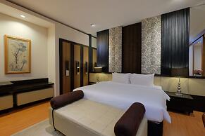 Diamond Hotel Solo