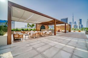 Chic Business Bay Studio Burj View Balcony