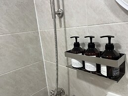 StayDucksan Hotel