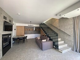 Plein Air Residence & Resort