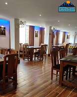 HOTEL ARMS