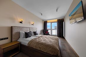 Quorum Apartments