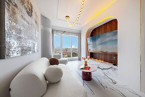 Quorum Apartments