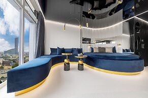 Quorum Apartments