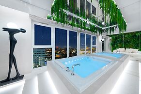 Quorum Apartments