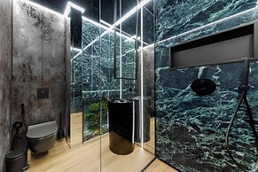 Quorum Apartments