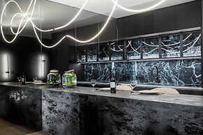 Quorum Apartments