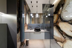 Quorum Apartments
