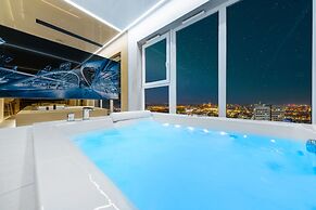 Quorum Apartments