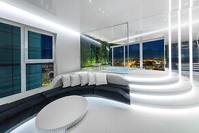 Quorum Apartments