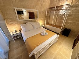 Ta Gilarda Boutique Living