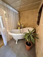 Ta Gilarda Boutique Living