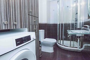 Elegant Spacious 2 Bd Apt in Petralona