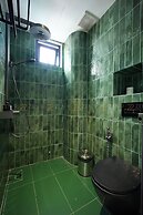 1995S HOSTEL
