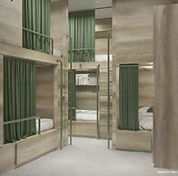 1995S HOSTEL