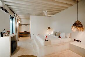 Seconda Stella Boutique