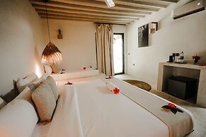 Seconda Stella Boutique
