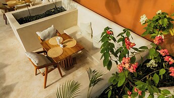 Seconda Stella Boutique