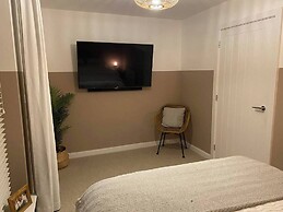 House-sleeps3-parking-garden-petfriendly