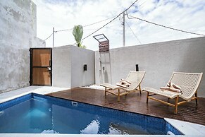 Casa Uno and Casa Dos Pererenan