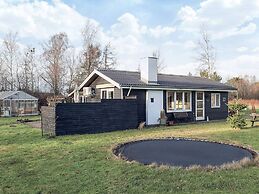 4 Star Holiday Home in Hals