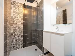 Spacious Villa Near Valras Beach