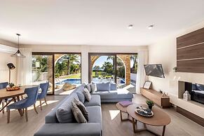 Ayia Napa Seafront Ionion Villa H5