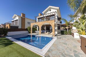 Ayia Napa Seafront Ionion Villa H5