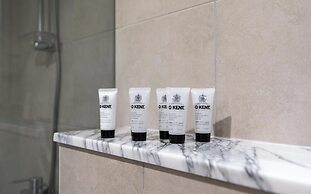 Lux BnB Aykon Tower Skyline Views