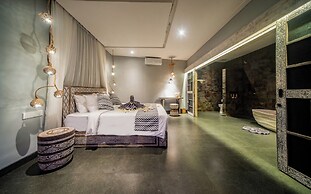Luxury-Sang Villa-Central Sanur