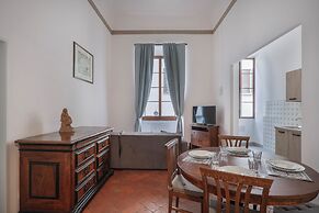 2 Bedroom Apartment in Florence's Heart