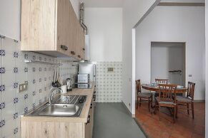 2 Bedroom Apartment in Florence's Heart