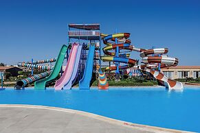 SUNRISE Alora Aqua Park Resort