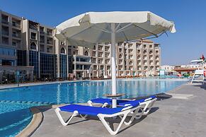 SUNRISE Alora Aqua Park Resort