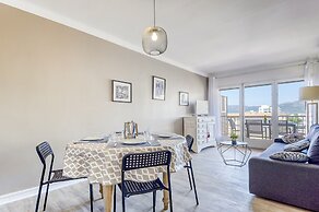Lush Apartment With View