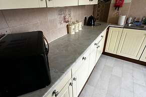 4-beds, Sleeps 8, Sea View & Pet Friendly