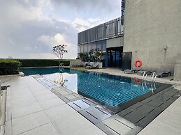 Spacious Duplex Oasis Icon City