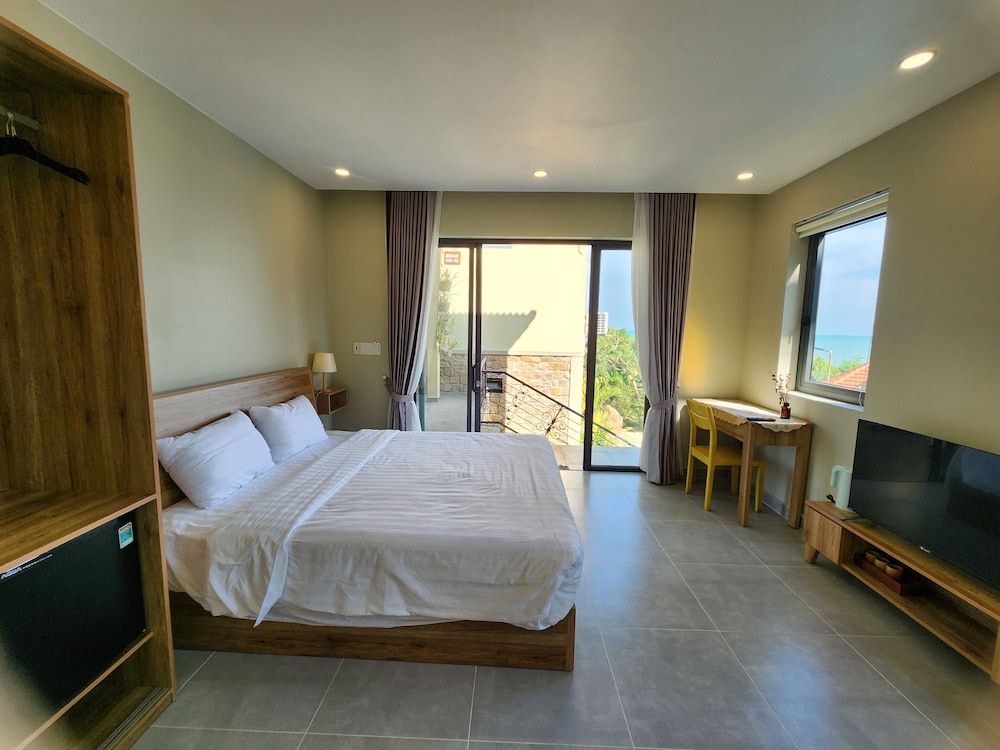 Sunny Shore Resort