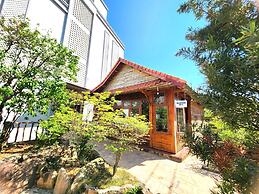 Sunny Shore Resort