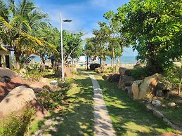 Sunny Shore Resort
