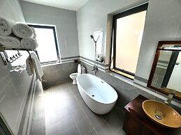 Sunny Shore Resort