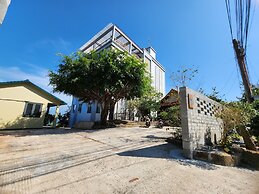 Sunny Shore Resort
