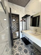 Vinh Tuan Hotel