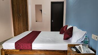 Pondy Pleasant Stay