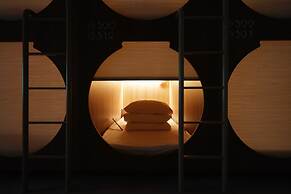 D.A.L Premium Capsule Hotel