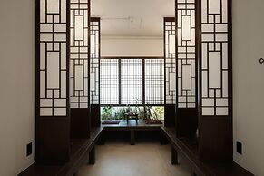 D.A.L Premium Capsule Hotel