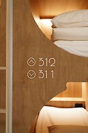 D.A.L Premium Capsule Hotel