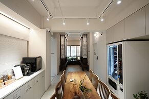 D.A.L Premium Capsule Hotel